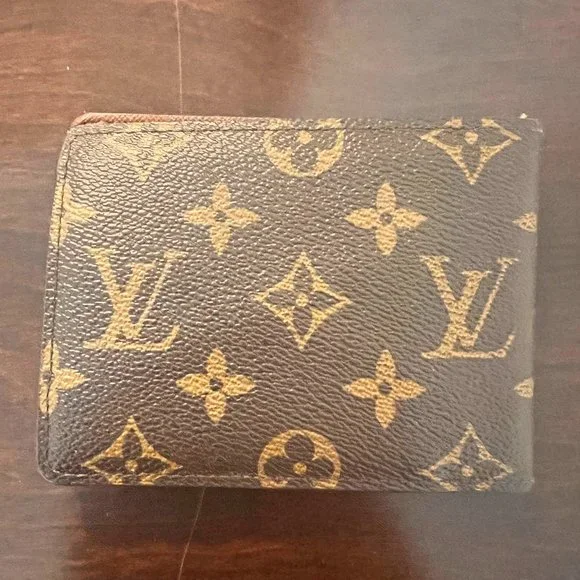Louis Vuitton Multiple Wallet